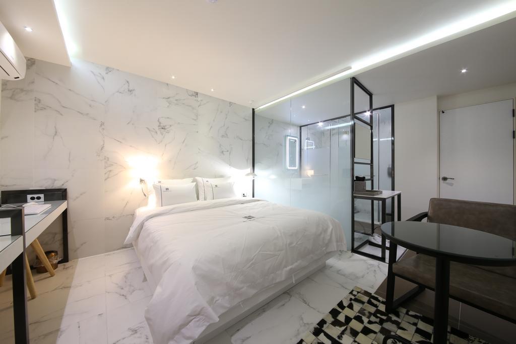 Avenue Hotel Чонджу Экстерьер фото