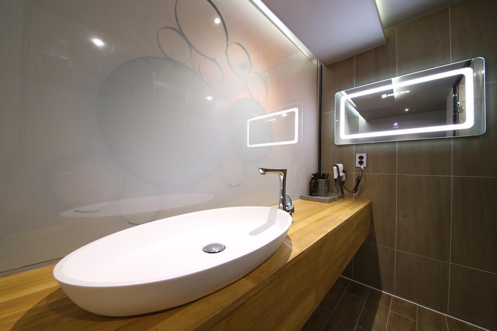 Avenue Hotel Чонджу Экстерьер фото