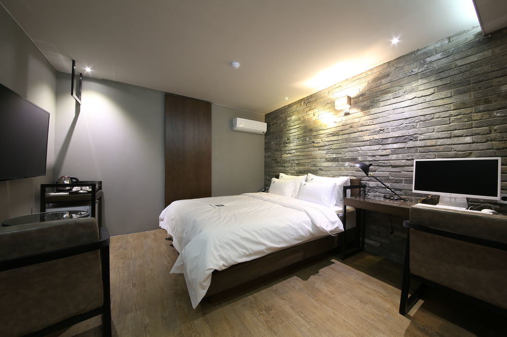 Avenue Hotel Чонджу Экстерьер фото